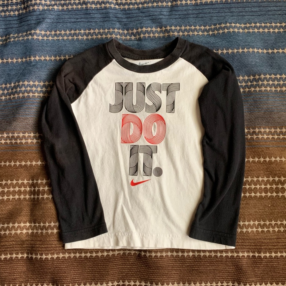 Kids Nike Long Sleeve Shirt